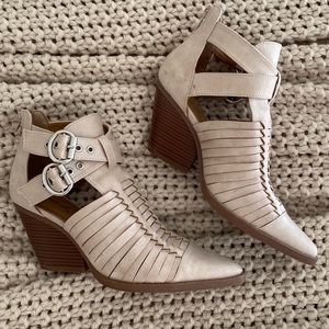 Qupid Beige Buckle Pointed Toe Booties